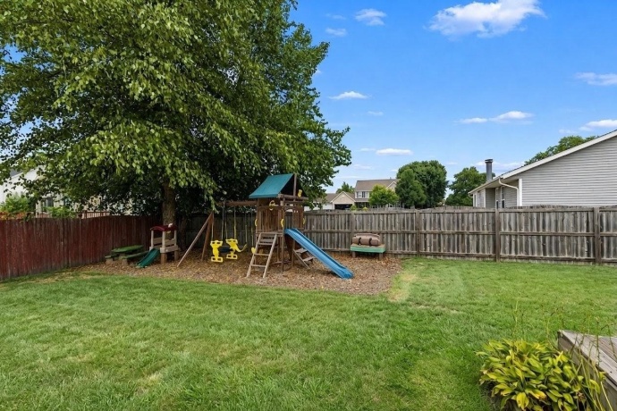 651 Purple Sage, ROSCOE, Illinois 61073, 3 Bedrooms Bedrooms, ,2 BathroomsBathrooms,House,For Sale,Purple Sage,202604900