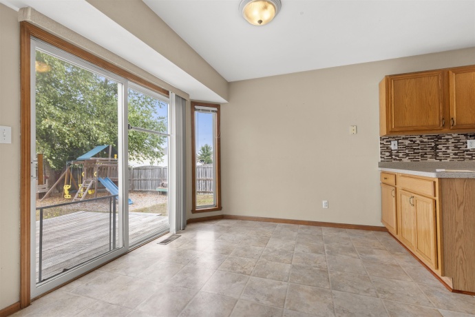 651 Purple Sage, ROSCOE, Illinois 61073, 3 Bedrooms Bedrooms, ,2 BathroomsBathrooms,House,For Sale,Purple Sage,202604900