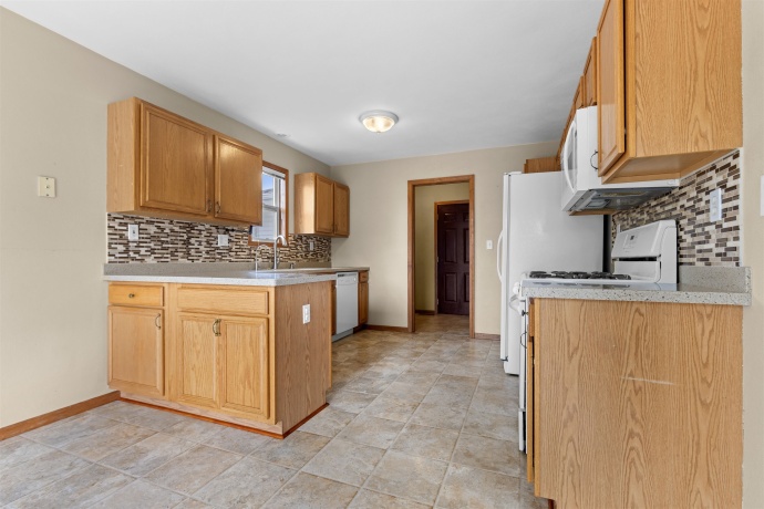651 Purple Sage, ROSCOE, Illinois 61073, 3 Bedrooms Bedrooms, ,2 BathroomsBathrooms,House,For Sale,Purple Sage,202604900