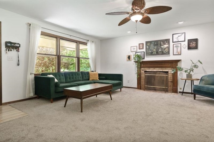 13773 Tallakson, DURAND, Illinois 61024, 4 Bedrooms Bedrooms, ,2 BathroomsBathrooms,House,For Sale,Tallakson,202604902