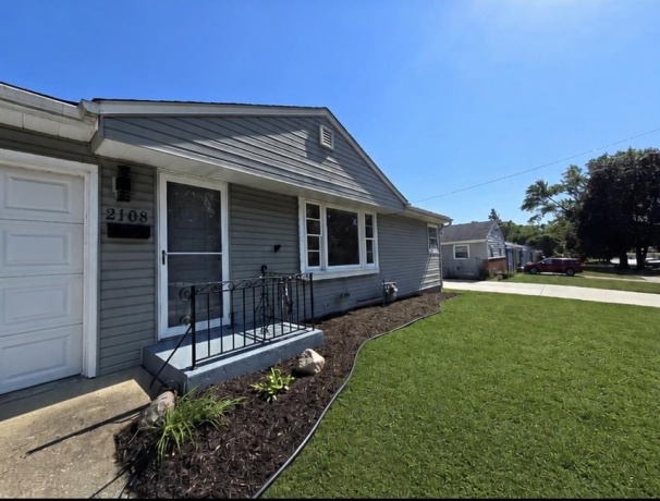 2108 23rd, ROCKFORD, Illinois 61108, 2 Bedrooms Bedrooms, ,1 BathroomBathrooms,House,For Sale,23rd,202604610