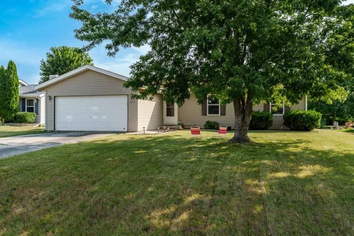 14723 Hunters, SOUTH BELOIT, Illinois 61080, 3 Bedrooms Bedrooms, ,2 BathroomsBathrooms,House,For Sale,Hunters,202604904