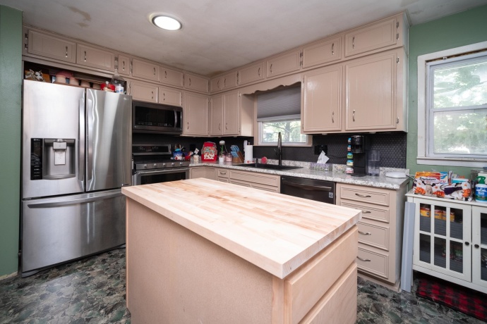 8016 Cameo, MACHESNEY PARK, Illinois 61115, 3 Bedrooms Bedrooms, ,2 BathroomsBathrooms,House,For Sale,Cameo,202604905