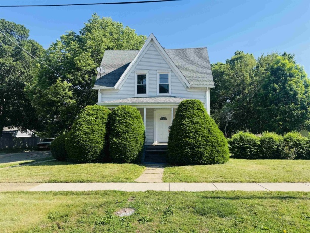 1904 12TH, ROCKFORD, Illinois 61104, 3 Bedrooms Bedrooms, ,2 BathroomsBathrooms,House,For Sale,12TH,202603116