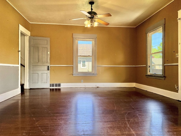 1904 12TH, ROCKFORD, Illinois 61104, 3 Bedrooms Bedrooms, ,2 BathroomsBathrooms,House,For Sale,12TH,202603116