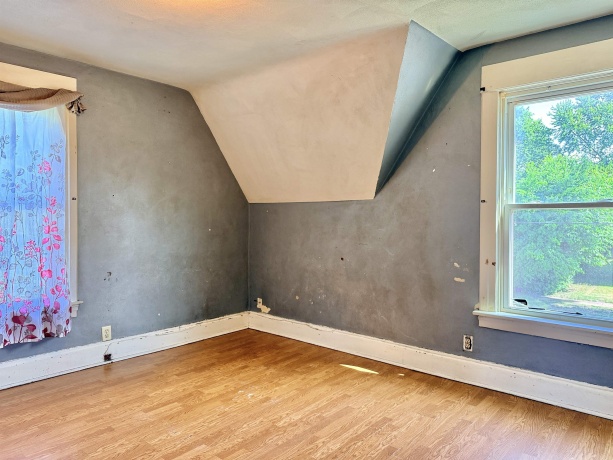 1904 12TH, ROCKFORD, Illinois 61104, 3 Bedrooms Bedrooms, ,2 BathroomsBathrooms,House,For Sale,12TH,202603116