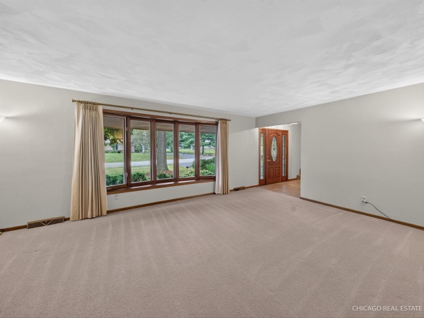 6151 Lippincott, ROCKFORD, Illinois 61107, 4 Bedrooms Bedrooms, ,2 BathroomsBathrooms,House,For Sale,Lippincott,202604901