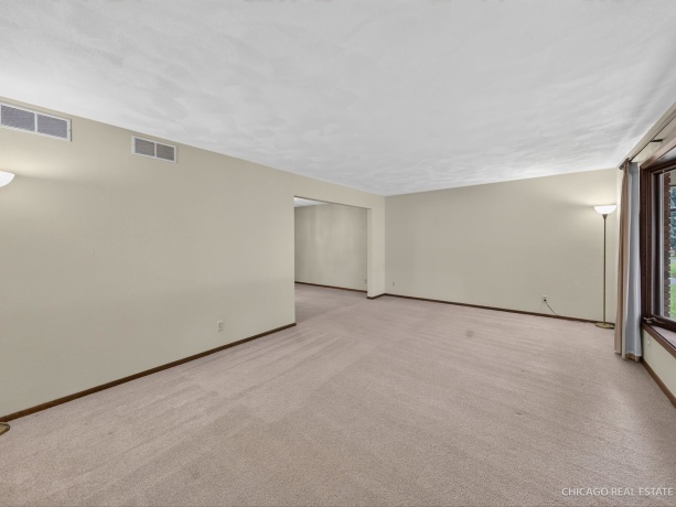6151 Lippincott, ROCKFORD, Illinois 61107, 4 Bedrooms Bedrooms, ,2 BathroomsBathrooms,House,For Sale,Lippincott,202604901