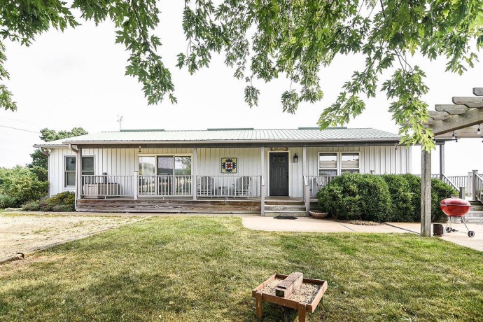 3138 Mitchell, HANOVER, Illinois 61041, 2 Bedrooms Bedrooms, ,2 BathroomsBathrooms,House,For Sale,Mitchell,202604909