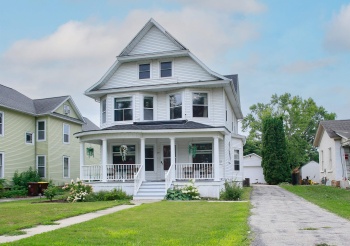 414 Oak, LENA, Illinois 61048, 5 Bedrooms Bedrooms, ,3 BathroomsBathrooms,House,For Sale,Oak,202604910
