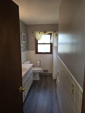 592 Donna, ROCKFORD, Illinois 61107, ,2 Units,For Sale,Donna,202604911