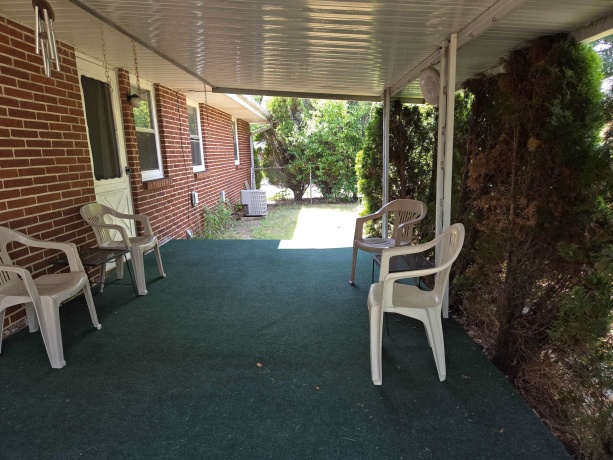 592 Donna, ROCKFORD, Illinois 61107, ,2 Units,For Sale,Donna,202604911