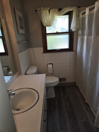 592 Donna, ROCKFORD, Illinois 61107, ,2 Units,For Sale,Donna,202604911