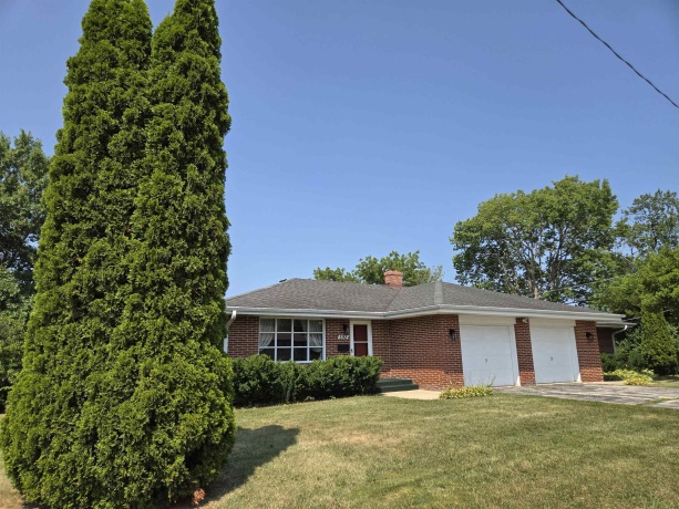 592 Donna, ROCKFORD, Illinois 61107, ,2 Units,For Sale,Donna,202604911