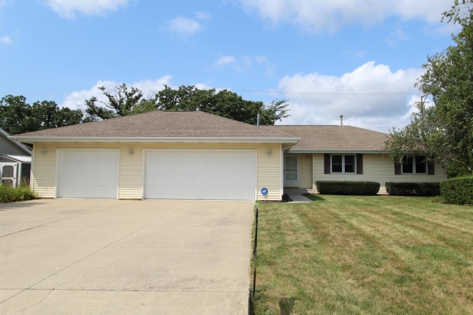 4137 Canola, CHERRY VALLEY, Illinois 61016, 3 Bedrooms Bedrooms, ,2 BathroomsBathrooms,House,For Sale,Canola,202604913