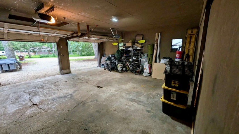 10381 Montague, WINNEBAGO, Illinois 61088, 4 Bedrooms Bedrooms, ,2 BathroomsBathrooms,House,For Sale,Montague,202604914