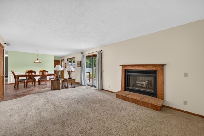 4930 MINNS, MACHESNEY PARK, Illinois 61115, 3 Bedrooms Bedrooms, ,2 BathroomsBathrooms,House,For Sale,MINNS,202604570