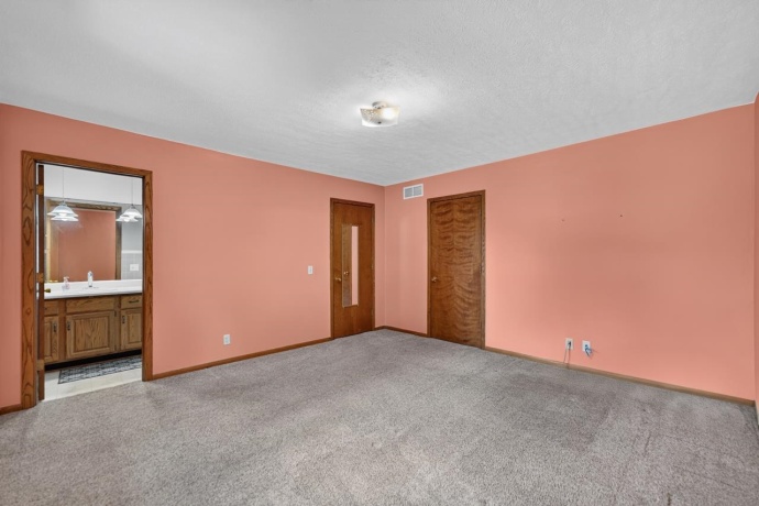 4930 MINNS, MACHESNEY PARK, Illinois 61115, 3 Bedrooms Bedrooms, ,2 BathroomsBathrooms,House,For Sale,MINNS,202604570