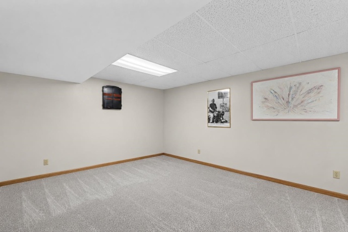 4930 MINNS, MACHESNEY PARK, Illinois 61115, 3 Bedrooms Bedrooms, ,2 BathroomsBathrooms,House,For Sale,MINNS,202604570
