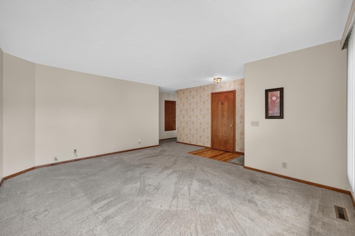 4930 MINNS, MACHESNEY PARK, Illinois 61115, 3 Bedrooms Bedrooms, ,2 BathroomsBathrooms,House,For Sale,MINNS,202604570