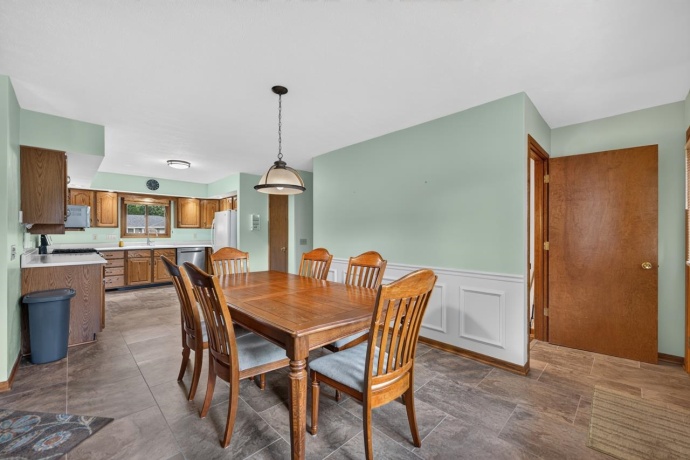 4930 MINNS, MACHESNEY PARK, Illinois 61115, 3 Bedrooms Bedrooms, ,2 BathroomsBathrooms,House,For Sale,MINNS,202604570