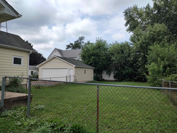 606 Perry, BELVIDERE, Illinois 61008, 3 Bedrooms Bedrooms, ,1 BathroomBathrooms,House,For Sale,Perry,202604923