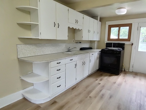 606 Perry, BELVIDERE, Illinois 61008, 3 Bedrooms Bedrooms, ,1 BathroomBathrooms,House,For Sale,Perry,202604923