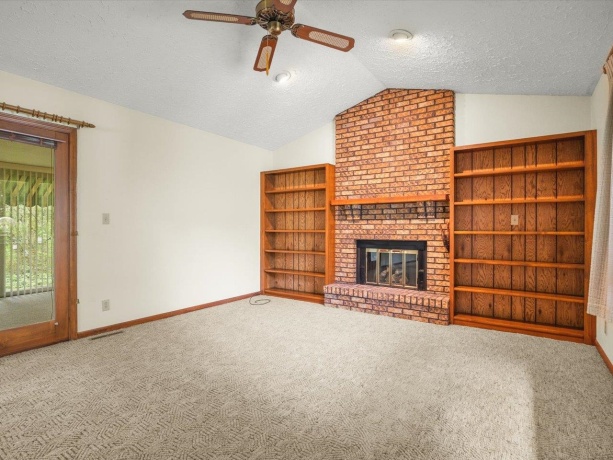 5431 Murphys, ROSCOE, Illinois 61073, 2 Bedrooms Bedrooms, ,2 BathroomsBathrooms,House,For Sale,Murphys,202604924