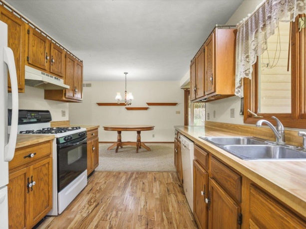 5431 Murphys, ROSCOE, Illinois 61073, 2 Bedrooms Bedrooms, ,2 BathroomsBathrooms,House,For Sale,Murphys,202604924