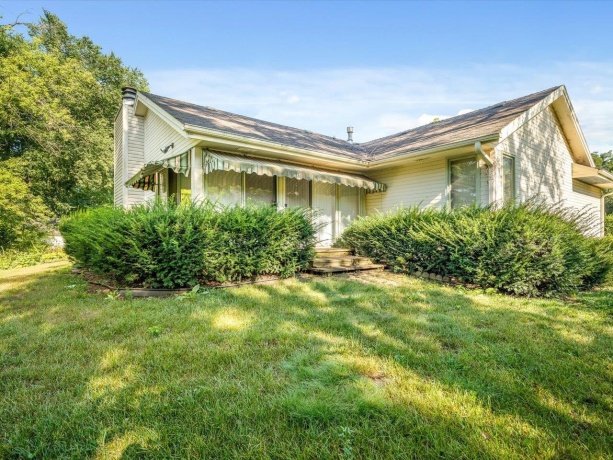 5431 Murphys, ROSCOE, Illinois 61073, 2 Bedrooms Bedrooms, ,2 BathroomsBathrooms,House,For Sale,Murphys,202604924