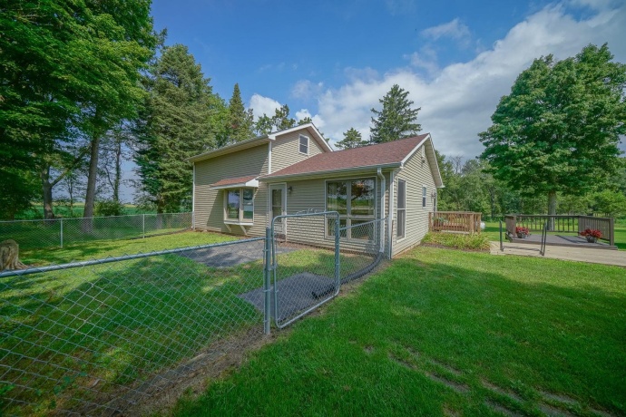13855 State, PECATONICA, Illinois 61063, 2 Bedrooms Bedrooms, ,1 BathroomBathrooms,House,For Sale,State,202604925
