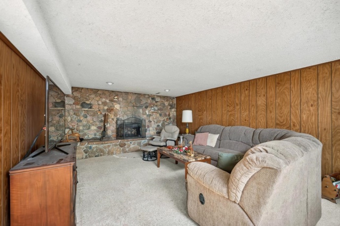 8251 QUAIL RIDGE, LEAF RIVER, Illinois 61047, 3 Bedrooms Bedrooms, ,3 BathroomsBathrooms,House,For Sale,QUAIL RIDGE,202604695