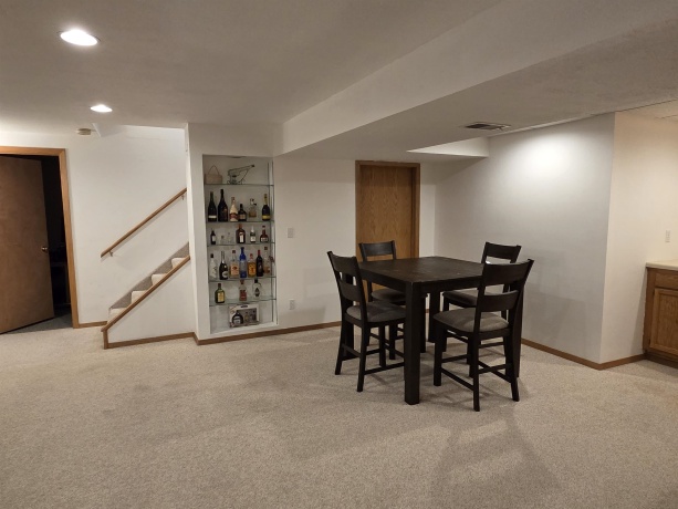 5574 Country, ROSCOE, Illinois 61073, 3 Bedrooms Bedrooms, ,3 BathroomsBathrooms,House,For Sale,Country,202604926