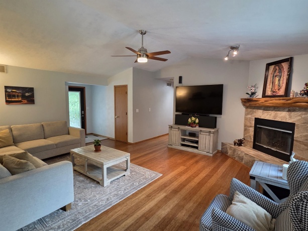 5574 Country, ROSCOE, Illinois 61073, 3 Bedrooms Bedrooms, ,3 BathroomsBathrooms,House,For Sale,Country,202604926