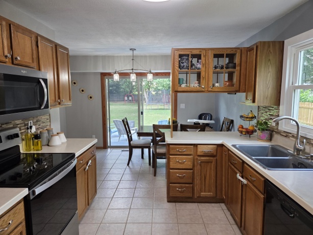 5574 Country, ROSCOE, Illinois 61073, 3 Bedrooms Bedrooms, ,3 BathroomsBathrooms,House,For Sale,Country,202604926
