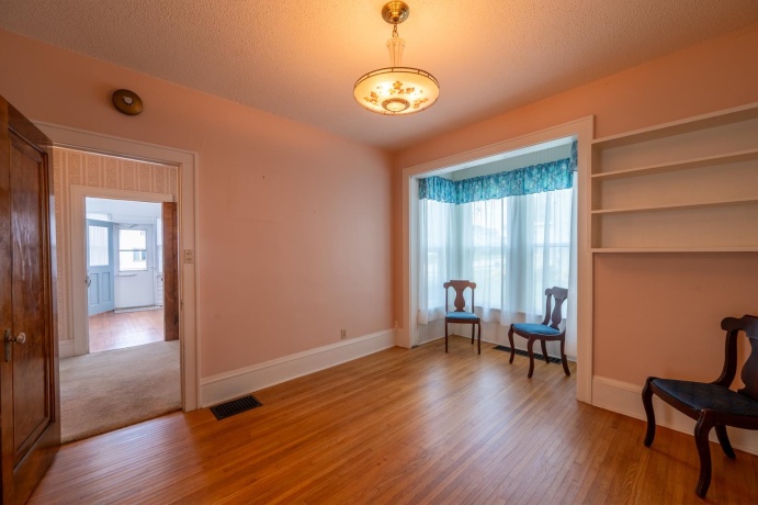 109 Main, MOUNT MORRIS, Illinois 61054, 3 Bedrooms Bedrooms, ,2 BathroomsBathrooms,House,For Sale,Main,202604928