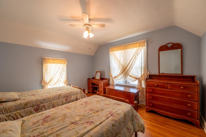 109 Main, MOUNT MORRIS, Illinois 61054, 3 Bedrooms Bedrooms, ,2 BathroomsBathrooms,House,For Sale,Main,202604928