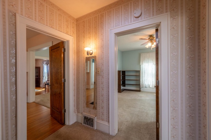 109 Main, MOUNT MORRIS, Illinois 61054, 3 Bedrooms Bedrooms, ,2 BathroomsBathrooms,House,For Sale,Main,202604928