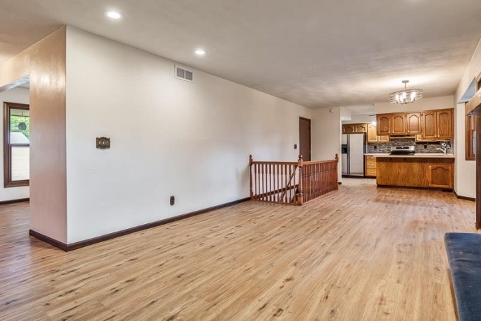 349 Sycamore, MACHESNEY PARK, Illinois 61115, 4 Bedrooms Bedrooms, ,3 BathroomsBathrooms,House,For Sale,Sycamore,202604929