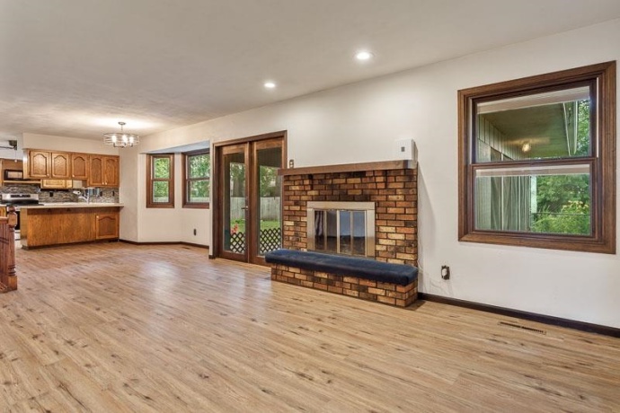 349 Sycamore, MACHESNEY PARK, Illinois 61115, 4 Bedrooms Bedrooms, ,3 BathroomsBathrooms,House,For Sale,Sycamore,202604929