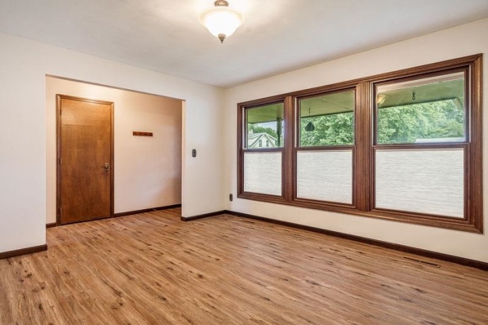 349 Sycamore, MACHESNEY PARK, Illinois 61115, 4 Bedrooms Bedrooms, ,3 BathroomsBathrooms,House,For Sale,Sycamore,202604929