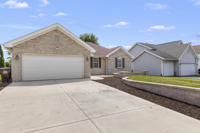 4193 Linden, ROCKFORD, Illinois 61109, 3 Bedrooms Bedrooms, ,2 BathroomsBathrooms,House,For Sale,Linden,202604931
