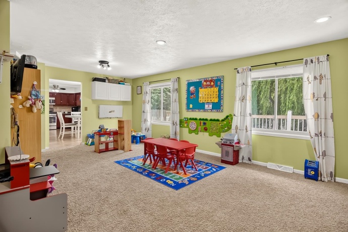 9289 Old Towne, ROSCOE, Illinois 61073, 4 Bedrooms Bedrooms, ,2 BathroomsBathrooms,House,For Sale,Old Towne,202604932