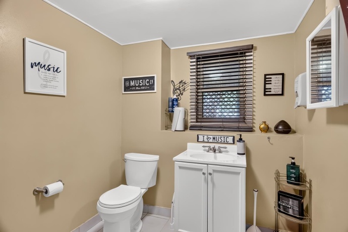 9289 Old Towne, ROSCOE, Illinois 61073, 4 Bedrooms Bedrooms, ,2 BathroomsBathrooms,House,For Sale,Old Towne,202604932