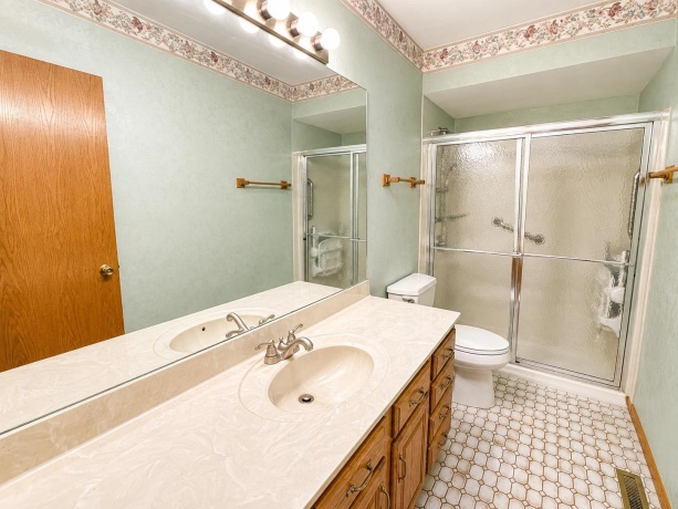 1285 Brandywine, ROCKFORD, Illinois 61103, 2 Bedrooms Bedrooms, ,2 BathroomsBathrooms,Condominium,For Sale,Brandywine,202604933