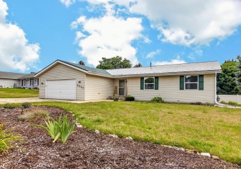 6439 Prairie Flower, ROSCOE, Illinois 61073, 4 Bedrooms Bedrooms, ,2 BathroomsBathrooms,House,For Sale,Prairie Flower,202604934