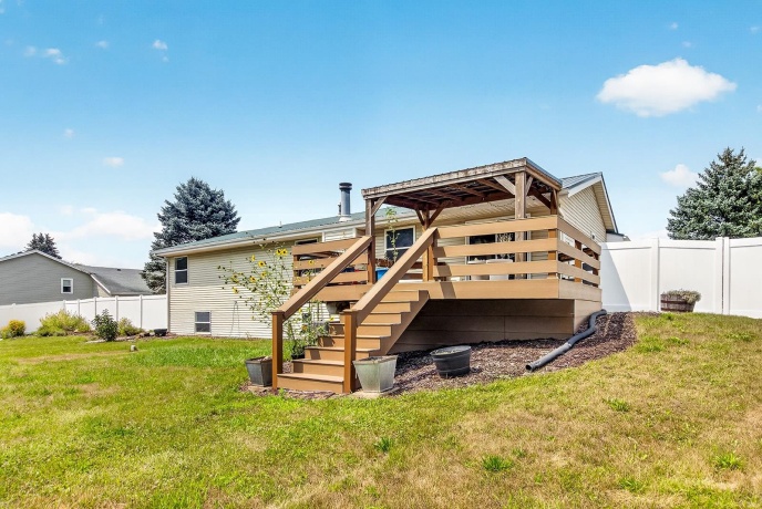 6439 Prairie Flower, ROSCOE, Illinois 61073, 4 Bedrooms Bedrooms, ,2 BathroomsBathrooms,House,For Sale,Prairie Flower,202604934