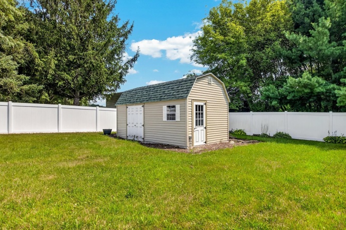 6439 Prairie Flower, ROSCOE, Illinois 61073, 4 Bedrooms Bedrooms, ,2 BathroomsBathrooms,House,For Sale,Prairie Flower,202604934