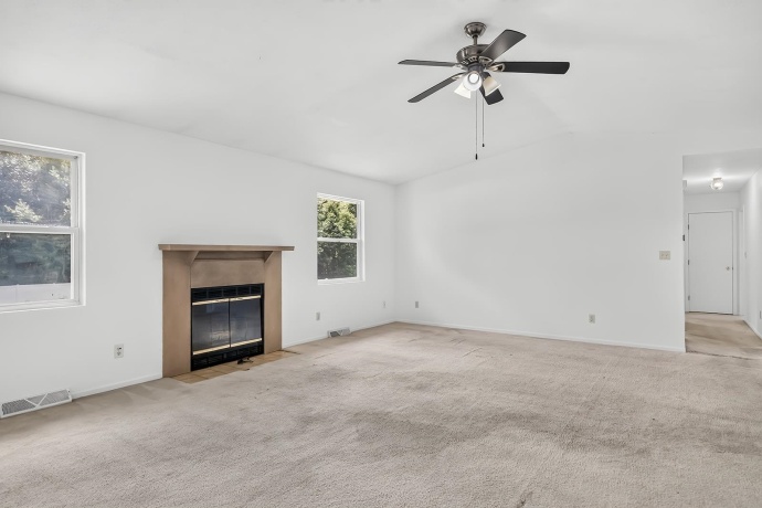 6439 Prairie Flower, ROSCOE, Illinois 61073, 4 Bedrooms Bedrooms, ,2 BathroomsBathrooms,House,For Sale,Prairie Flower,202604934