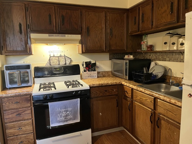 2916 Cameron Ave, ROCKFORD, Illinois 61101, 3 Bedrooms Bedrooms, ,1 BathroomBathrooms,House,For Sale,Ave,202604935